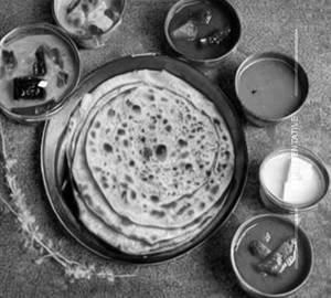 Butter Paneer Parantha