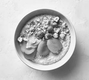 Oatmeal With Apricots, Hazelnuts & Peanut Butter - Curate