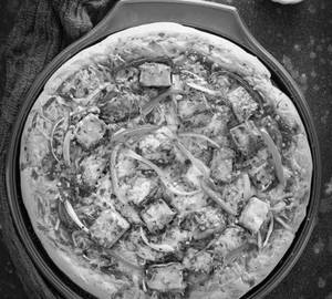 Peri Peri Paneer Pizza