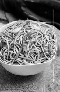 Veg shezwan noodle