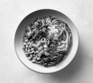 Chilli Garlic Chicken Broth Noodles with Generous Vegetables - Curate