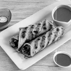 Egg Malai Tikka Roll