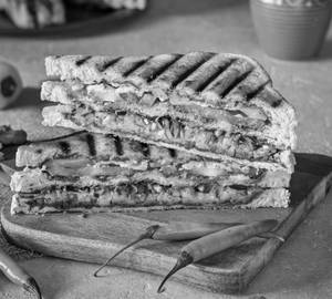 Italian Pesto Sandwich