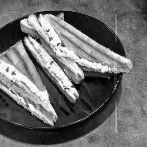 Bread Butter Aloo Cheese