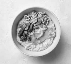 Oatmeal With Figs, Walnuts & Peanut Butter - Curate