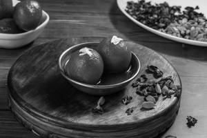 Gulab Jamun (2 Pc)
