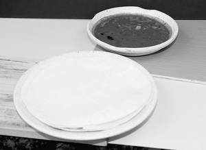 4 Nice Pathiri + Kadala Curry