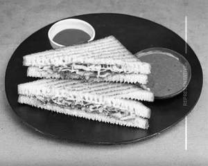 Jain Cheese Chutney Sandwich