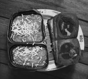 Butter Pav with Aloo Paneer Bhurji