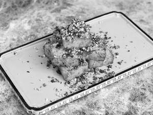 Turnip Cake With Burnt Garlic