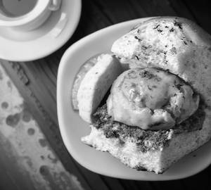 Masala vada pao