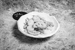Garlic Lotus Root, Asparagus And Water Chestnut