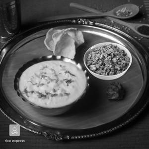 Classic Curd Rice 450 Ml + Veg 250 Ml + Fryums + Pickle