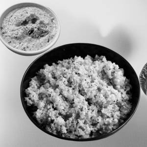 Broken Wheat Upma 750 Ml With Chutney 200 Ml