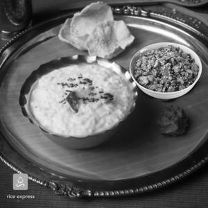 Poha Curd Rice 450 Ml + Veg 250 Ml + Fryums + Pickle