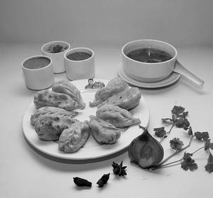 Chicken Kothay Momo [Pan-Fried]
