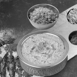 Pappu Annam 450 Ml + Veg 250 Ml + Fryums + Pickle