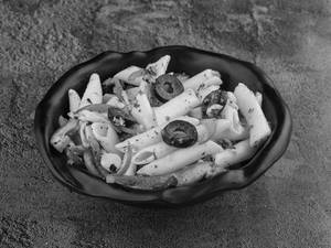 Aglio Oilo In Penne