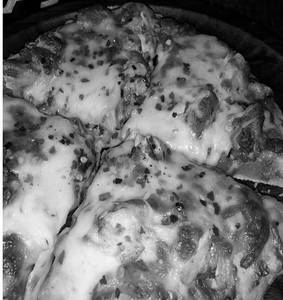 Double Cheese Chicken Pizza