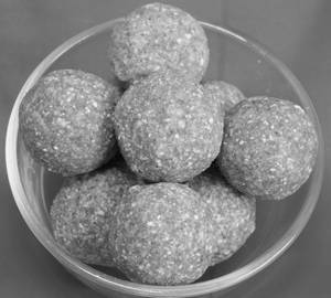 Pottu kadalai urundai