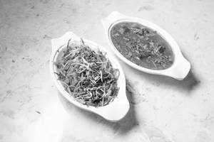 Veg Manchurian Noodles With Gravy