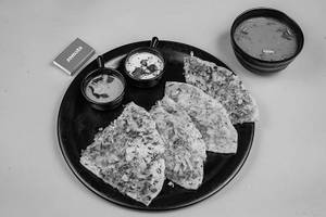 Onion Capsicum Uttapam