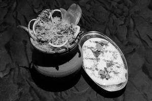 Veg Matka Biryani with Raita