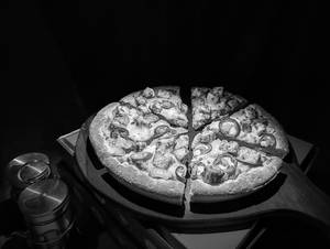 Zingy Paneer Pizza
