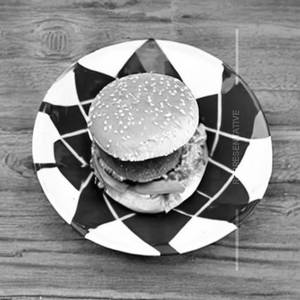 Cruchy paneer burger