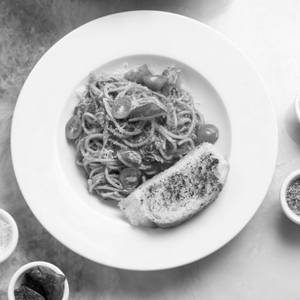 Spaghetti In Neapolitan Sauce