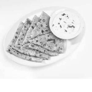 Aloo Paratha With Curd (1pcs)