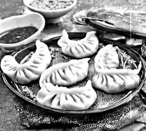 Veg momos  