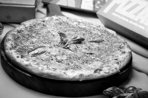 Pesto Margherita Pizza