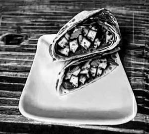 Crunchy paneer wrap