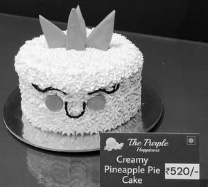 Creamy pineapple pie cake