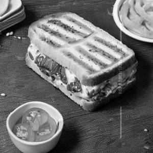 Grilled Jalapeno Cheese Sandwich