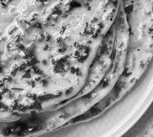 Butter Garlic Naan 2 piece