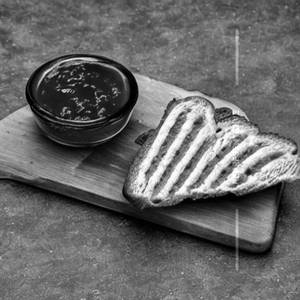 Bread jam