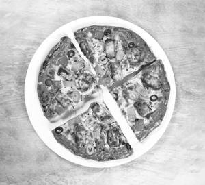 Tandoori Paneer Tikka Pizza 