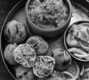 4 piece stuffed bati with chokha