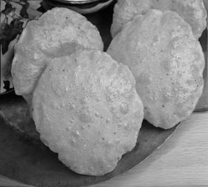 Namak Ajwain Puri (4 pcs)