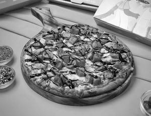 Bbq Chicken Tikka Pizza