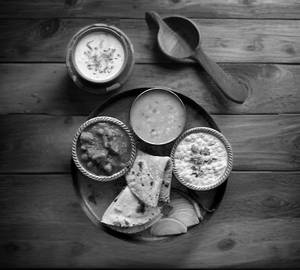 Dahi Thali [dal + sabji + dahi + 5 roti + salad + pickle]