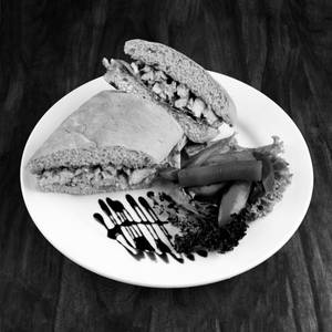 Charles V - Dighent Non-Veg Special Panini