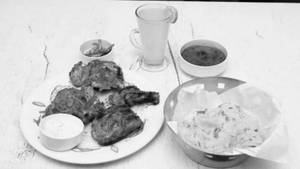 Half Spicy Bbq Chicken+2 Kuboos/2 Kp+gravy+maynz+ Salad+lime Juice