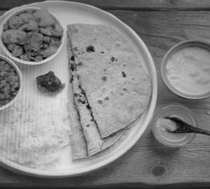 Amul Dahi + Roti 4 Piece
