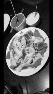 Nachos With Cheese Sauce