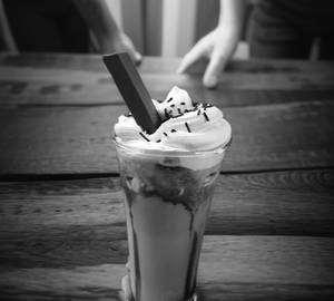 Kit Kat Shake