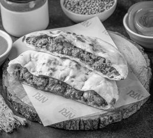 Malihabadi Chicken Naan