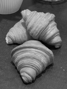 Regular  Croissant
